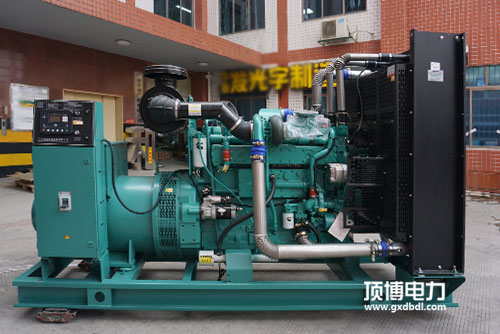采購柴油發(fā)電機組選哪個品牌好？玉柴or濰柴，康明斯or上柴？
