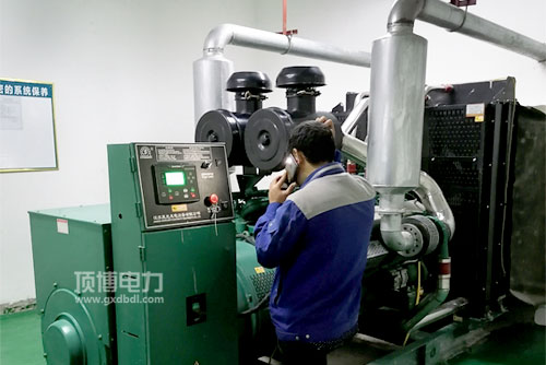 購買柴油發(fā)電機組要不要配套ATS自動轉(zhuǎn)換開關(guān)柜？