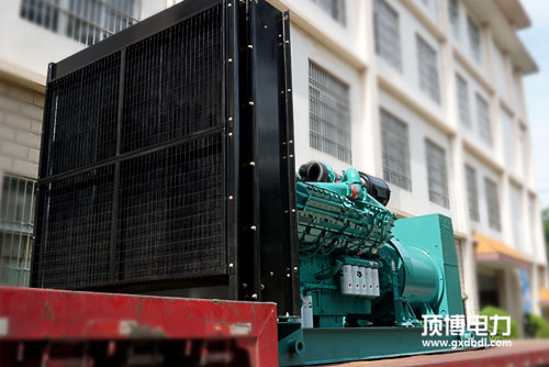 康明斯500千瓦柴油發(fā)電機多少錢？
